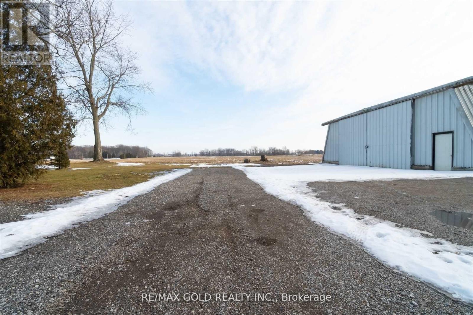 12708 Mclarty Line, Chatham-Kent, Ontario  N0L 2C0 - Photo 29 - X12149071
