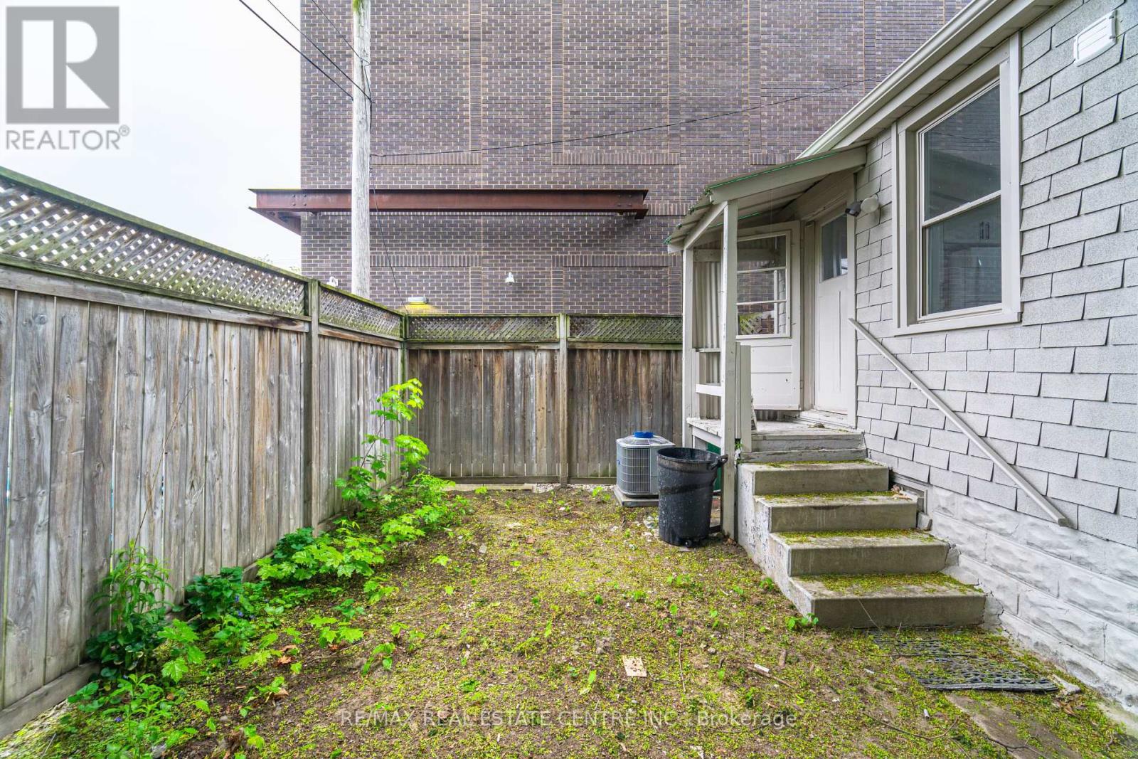 463 Dunsmure Road, Hamilton (Crown Point), Ontario  L8L 1X4 - Photo 26 - X12149094