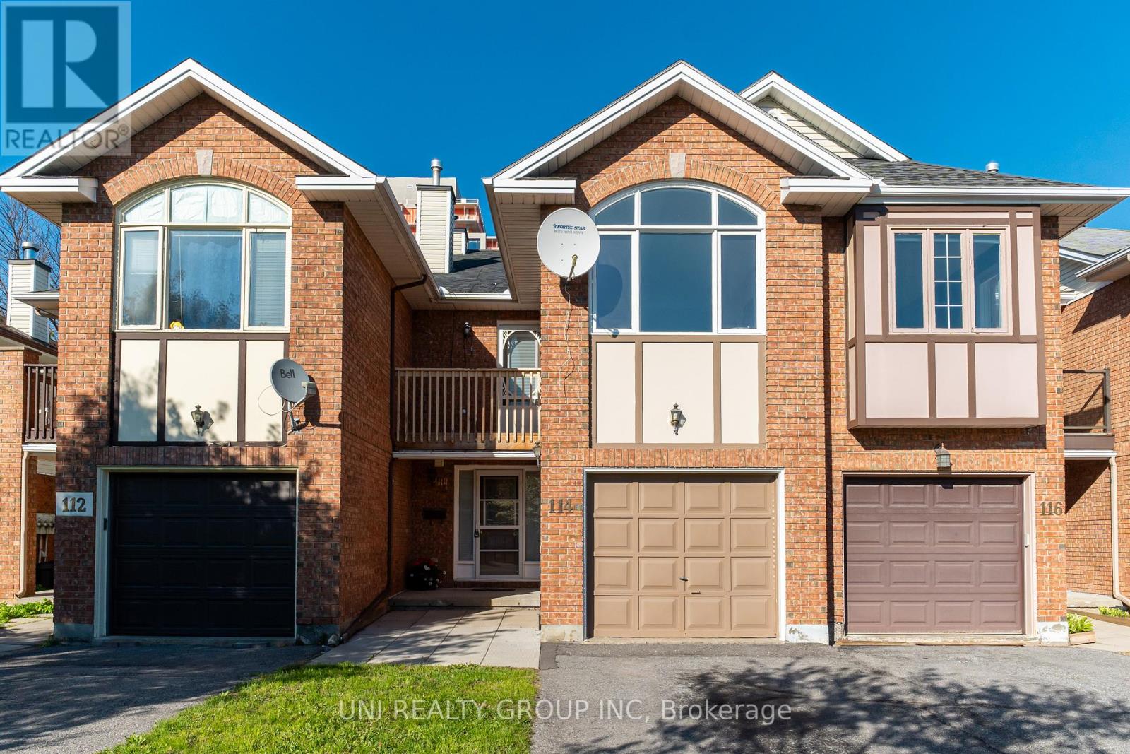 114 Thornbury Crescent, Ottawa, Ontario  K2G 6C3 - Photo 2 - X12149105