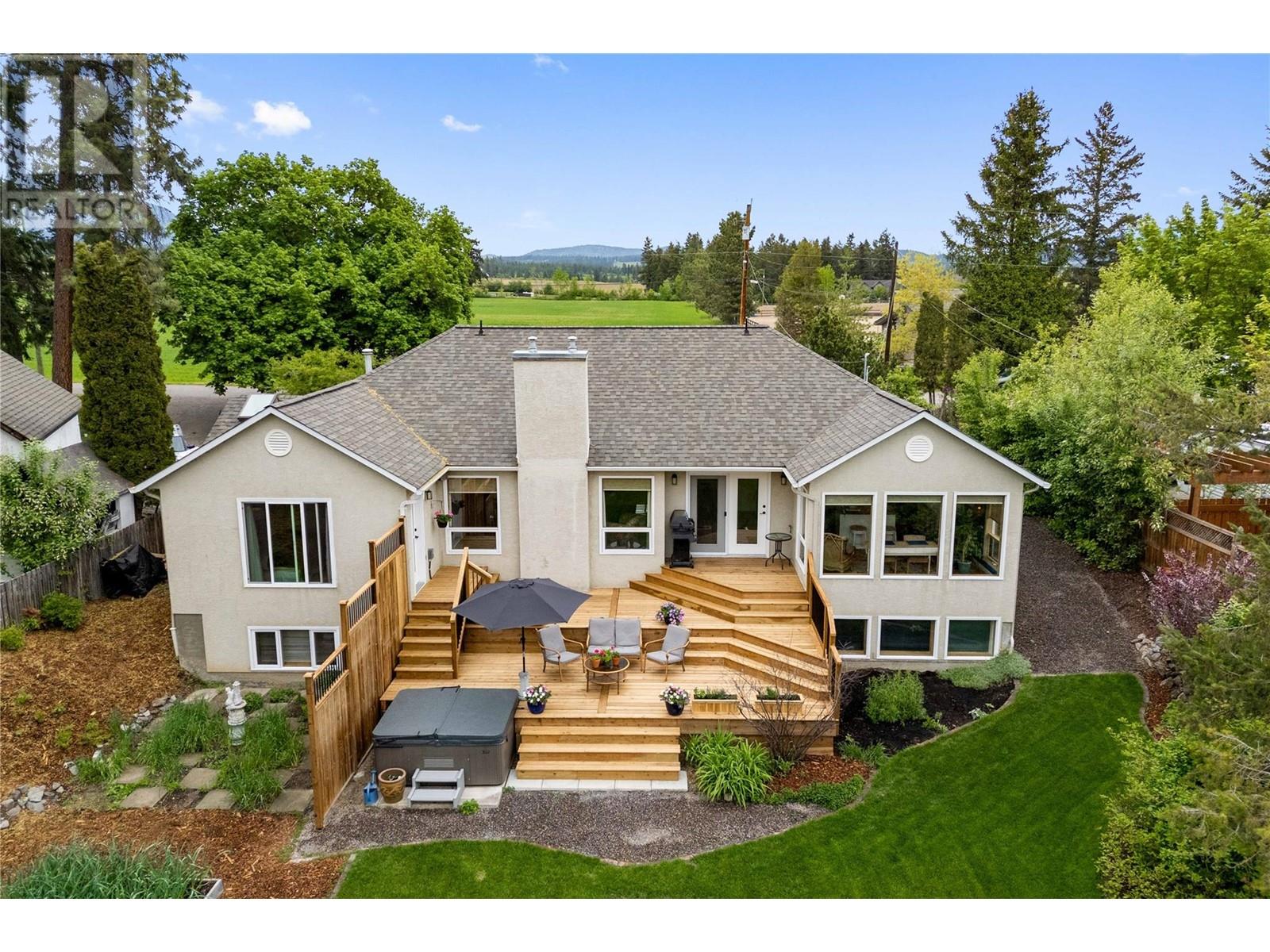 2325 Keevil Road, Armstrong, British Columbia  V4Y 0L4 - Photo 3 - 10339195