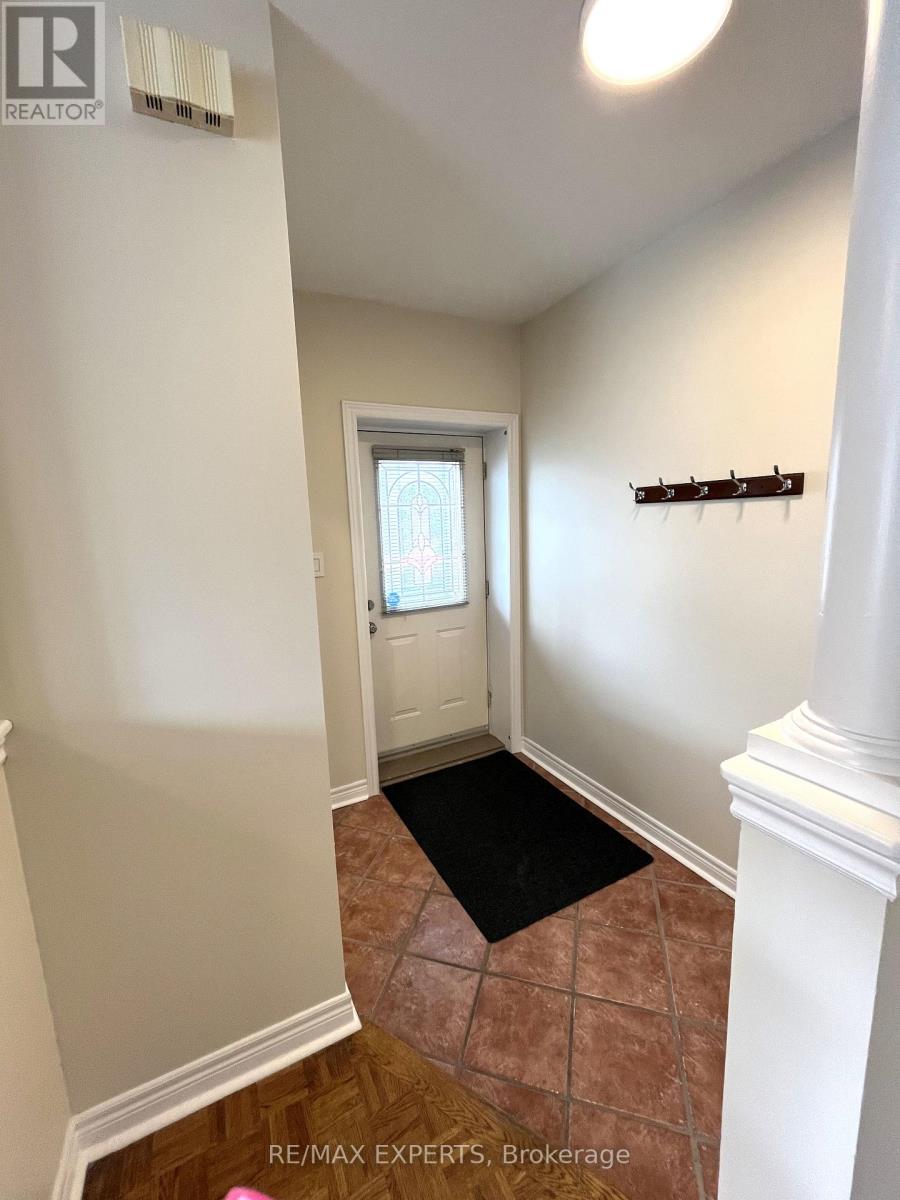 287 Sammon Avenue, Toronto, Ontario  M4J 1Z9 - Photo 3 - E12082040