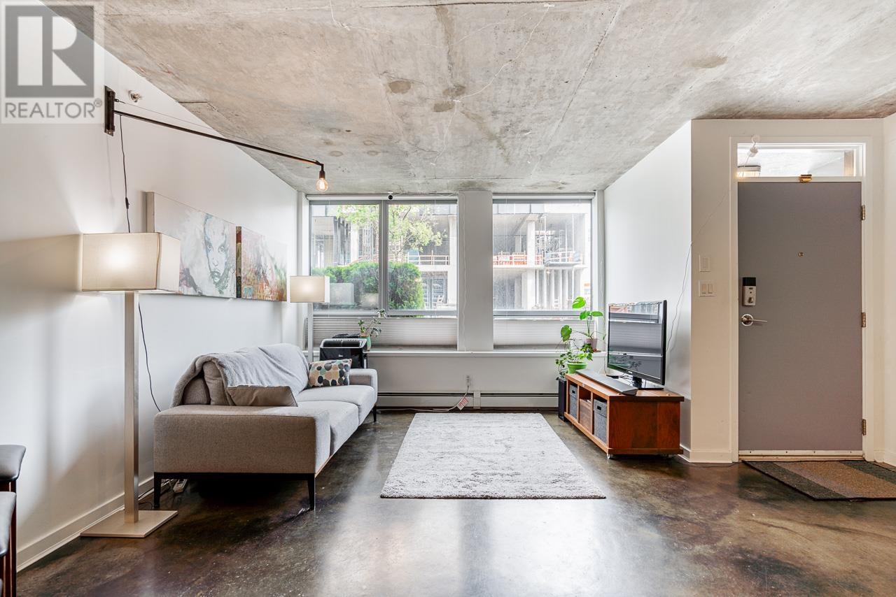 917 Station Street, Vancouver, British Columbia  V6A 4J8 - Photo 4 - R3003016