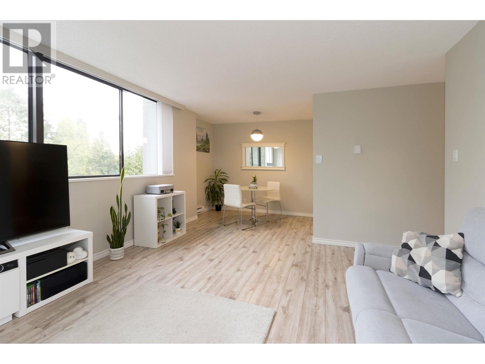 304 9521 Cardston Court, Burnaby, British Columbia  V3N 4R8 - Photo 2 - R3003025