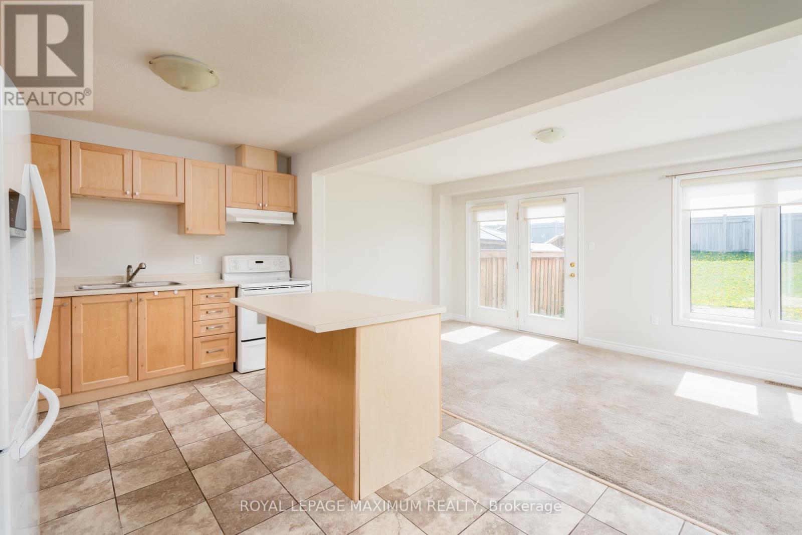 Property at 137 HUTCHINSON DRIVE image 5