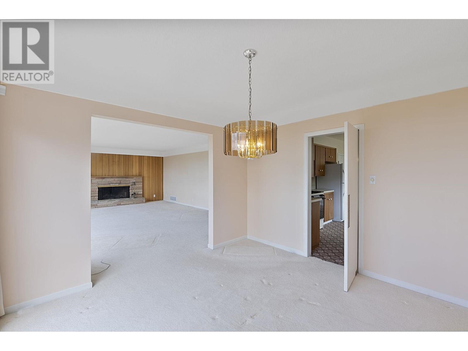 4325 Delbrook Avenue, North Vancouver, British Columbia  V7N 4A5 - Photo 11 - R3003028
