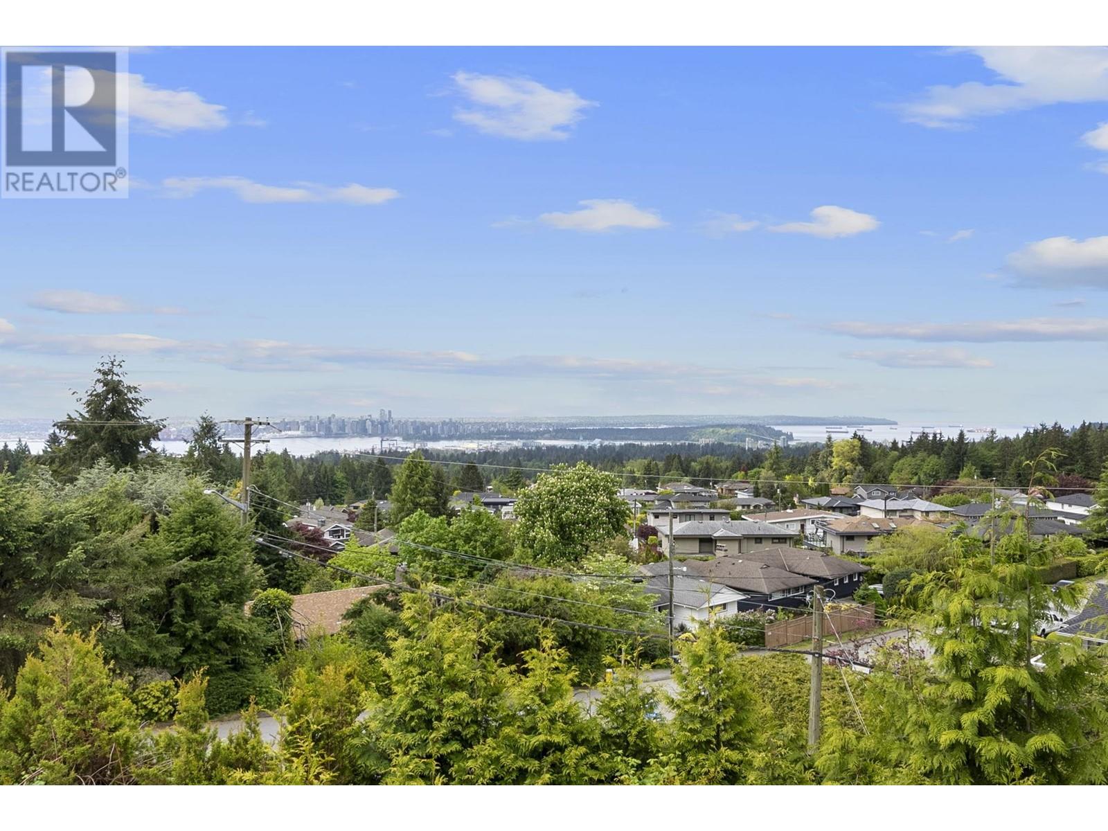 4325 Delbrook Avenue, North Vancouver, British Columbia  V7N 4A5 - Photo 33 - R3003028