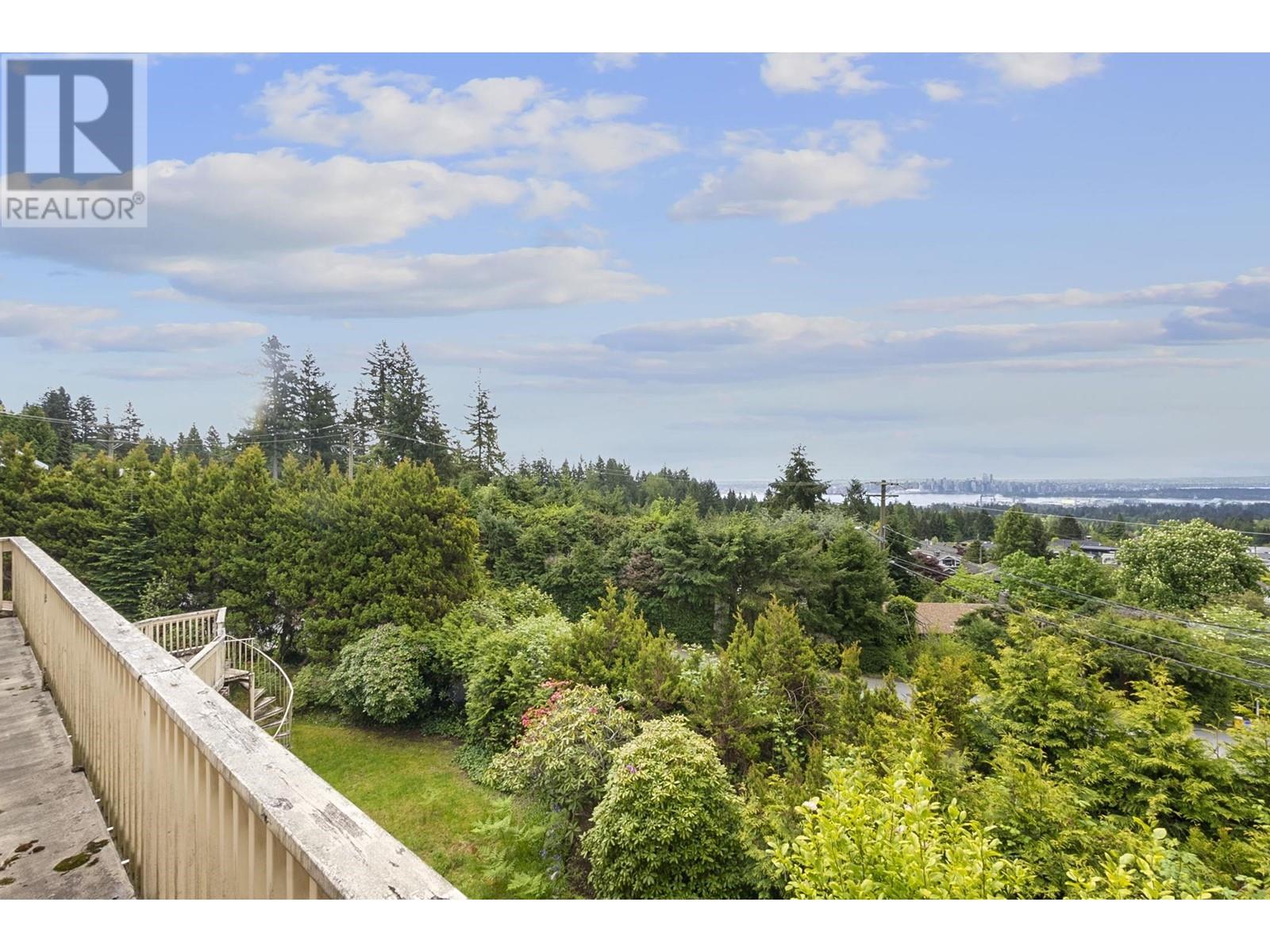 4325 Delbrook Avenue, North Vancouver, British Columbia  V7N 4A5 - Photo 34 - R3003028