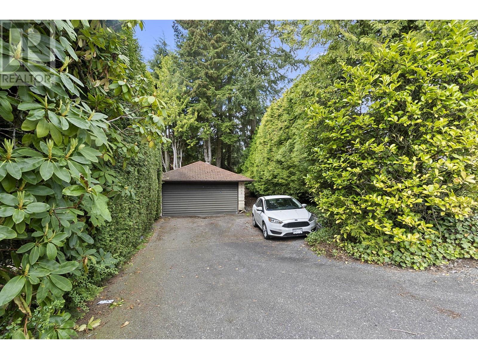 4325 Delbrook Avenue, North Vancouver, British Columbia  V7N 4A5 - Photo 38 - R3003028