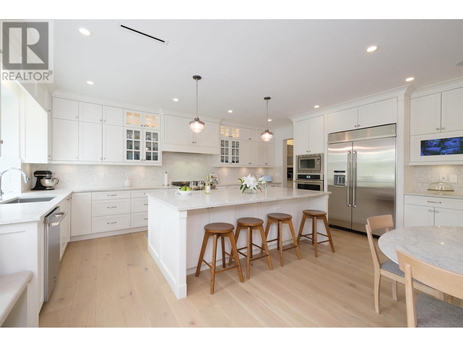 3715 Campbell Avenue, North Vancouver, British Columbia  V7K 2M4 - Photo 10 - R3003037