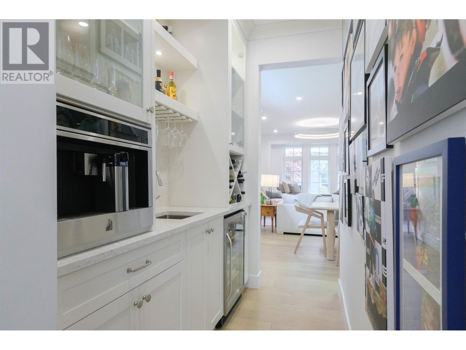 3715 Campbell Avenue, North Vancouver, British Columbia  V7K 2M4 - Photo 16 - R3003037