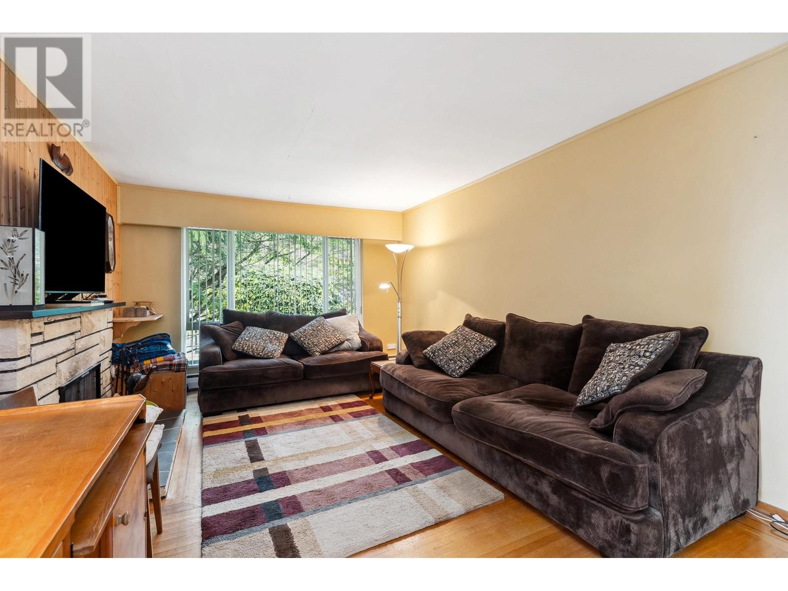 3820 Calder Avenue, North Vancouver, British Columbia  V7N 3S3 - Photo 11 - R3003073