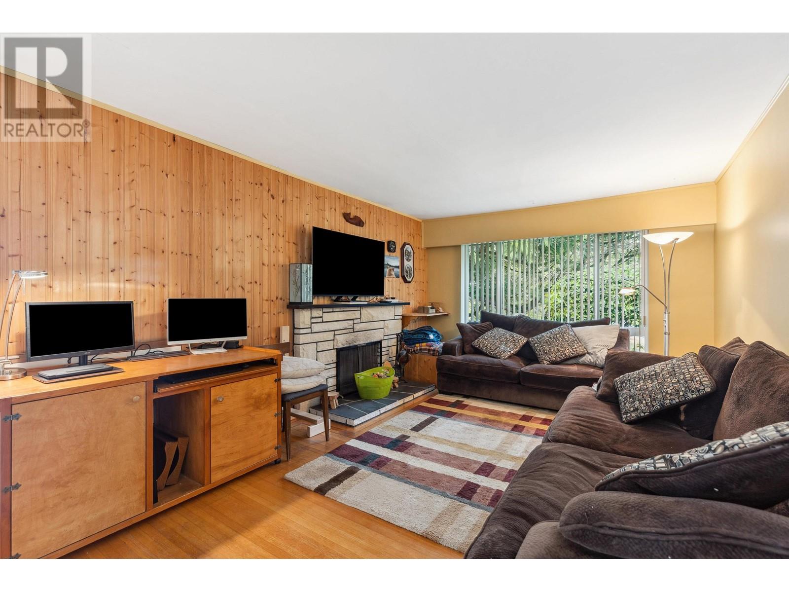 3820 Calder Avenue, North Vancouver, British Columbia  V7N 3S3 - Photo 13 - R3003073