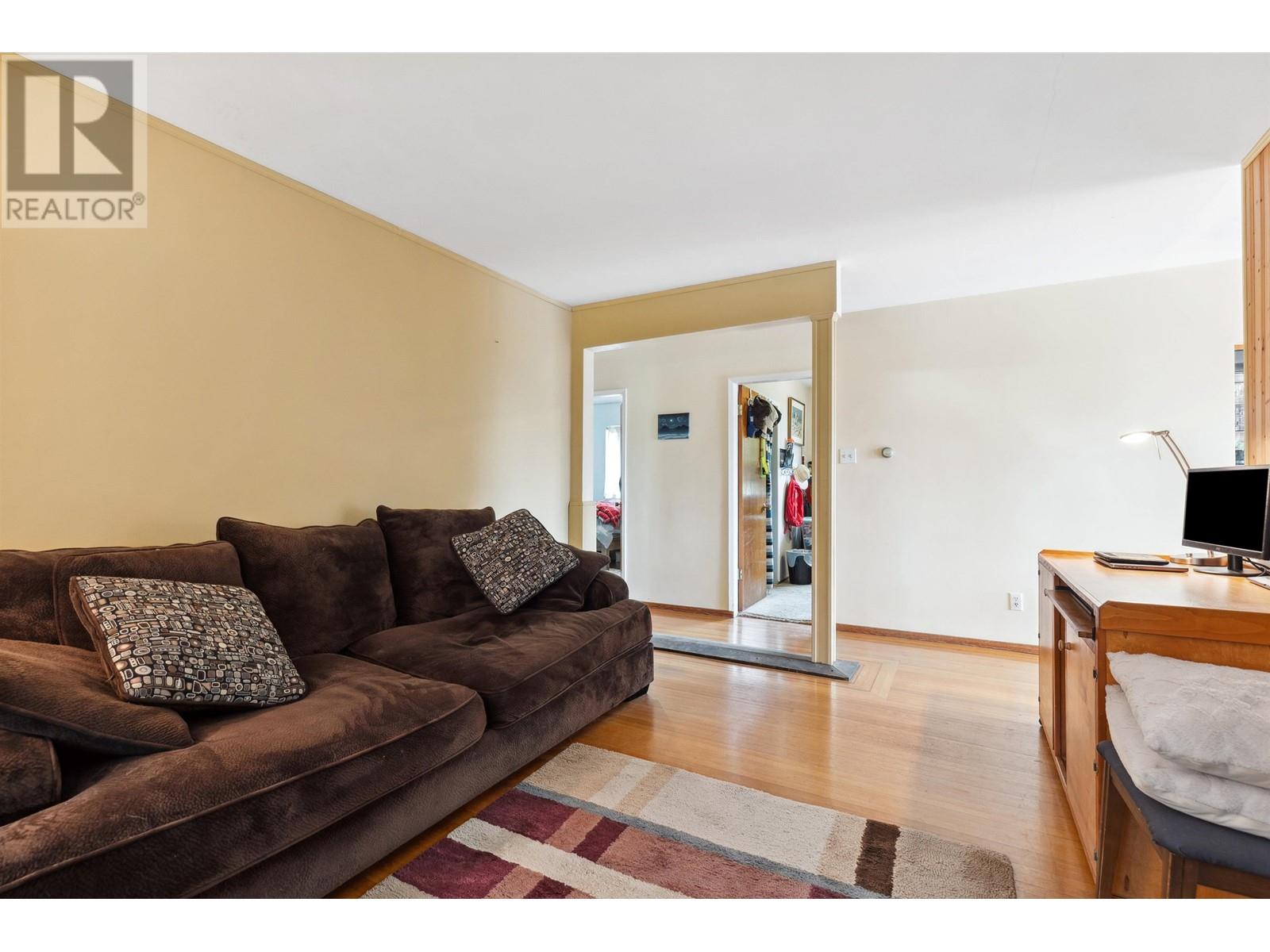 3820 Calder Avenue, North Vancouver, British Columbia  V7N 3S3 - Photo 14 - R3003073