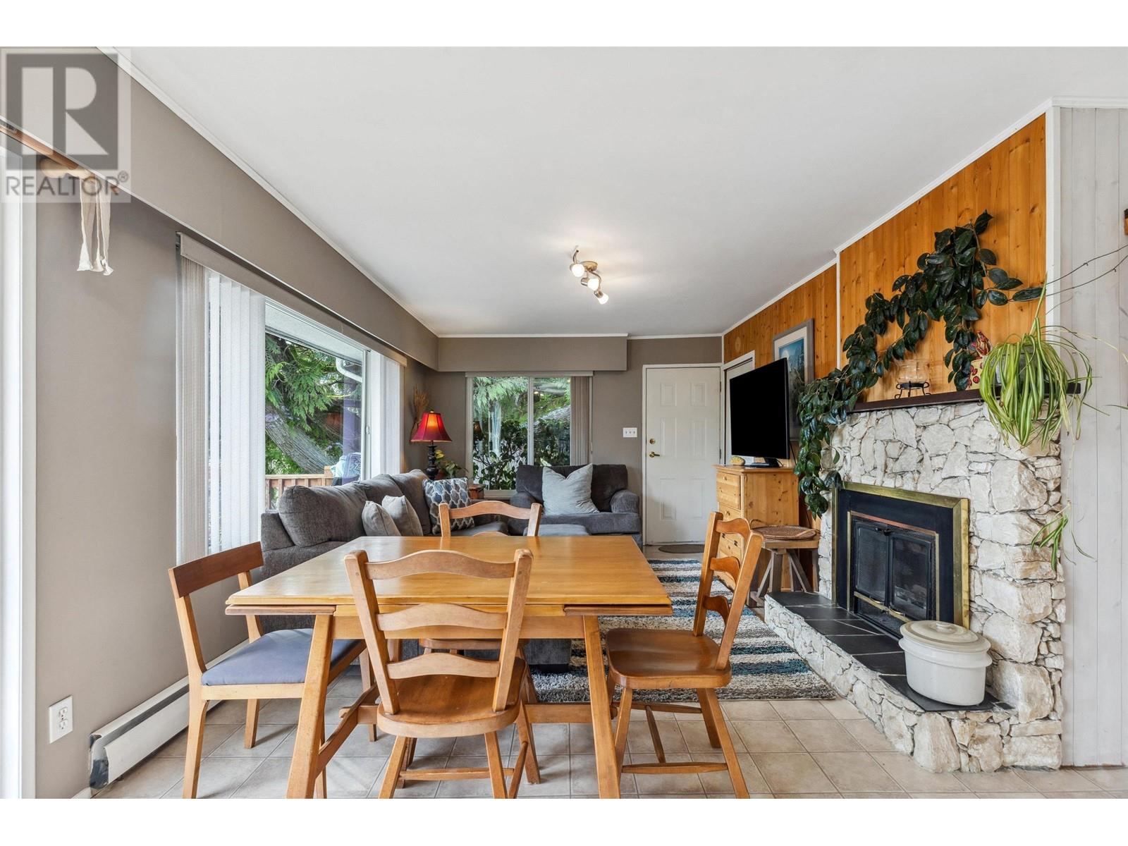 3820 Calder Avenue, North Vancouver, British Columbia  V7N 3S3 - Photo 7 - R3003073