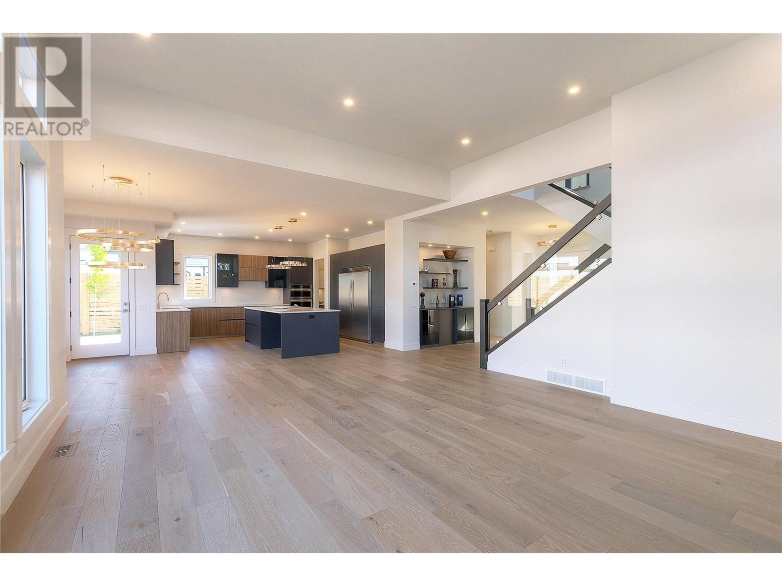 Property at 4619 Fordham Road image 3