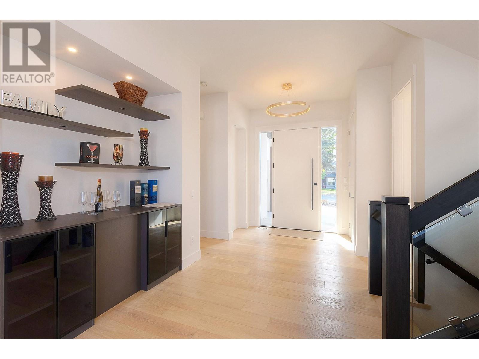 Property at 4619 Fordham Road image 4