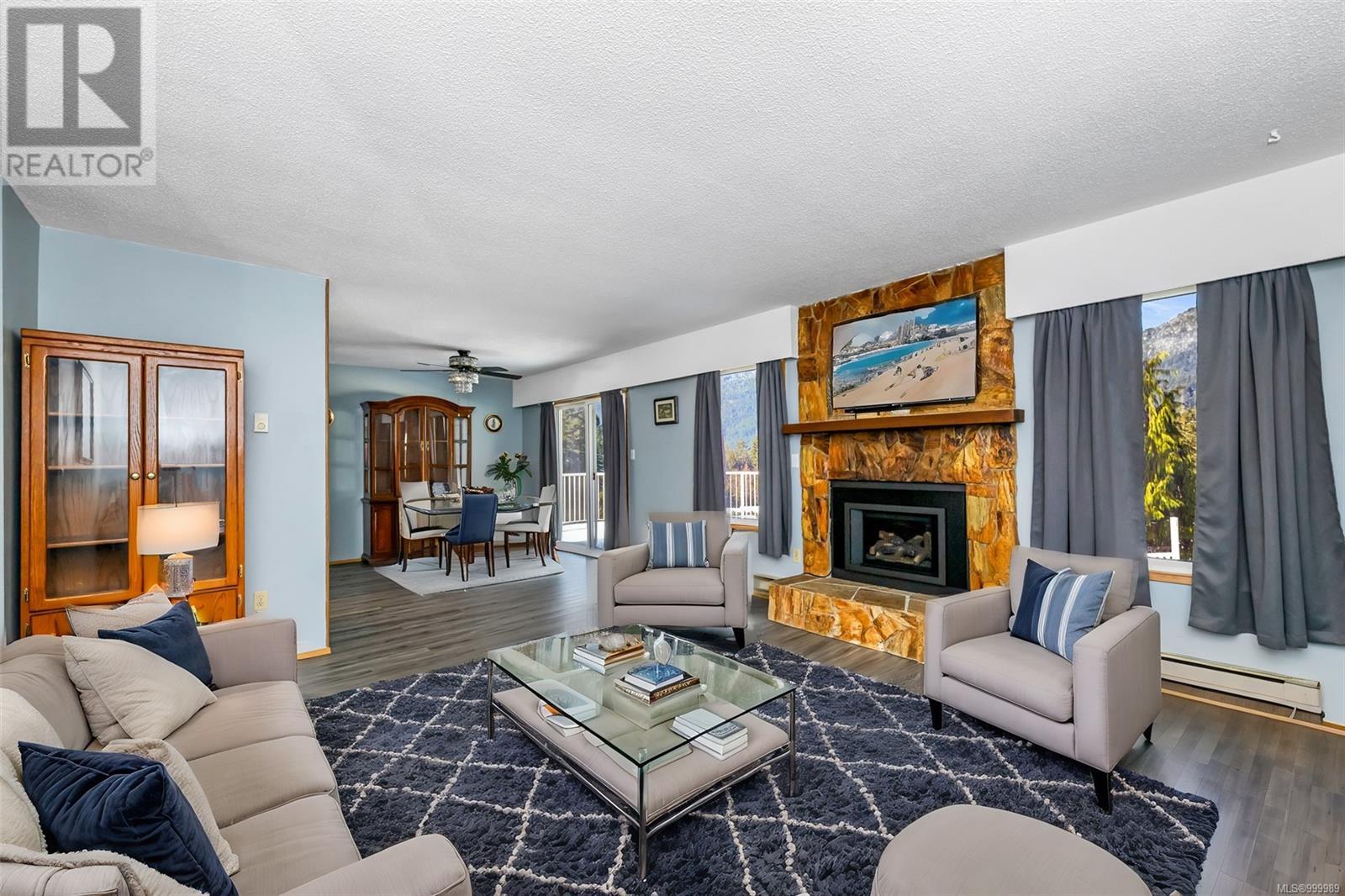 Property at 2801 Wedgewood Dr image 5