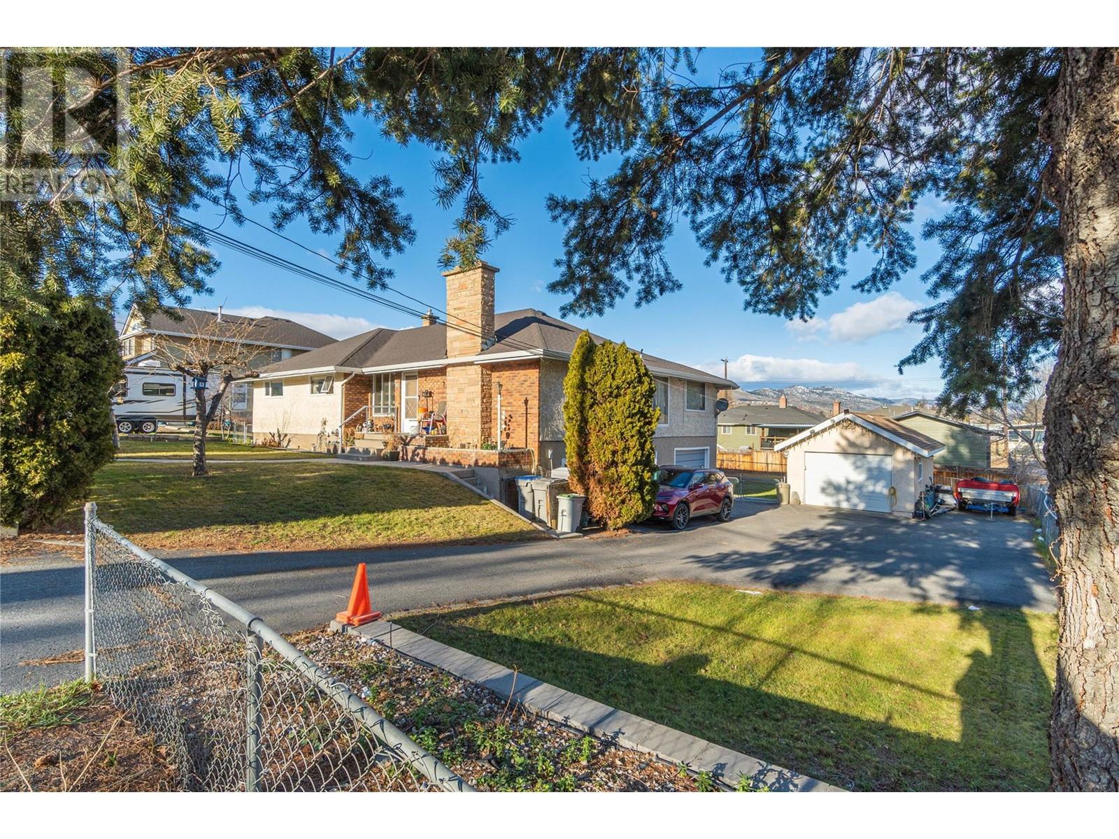 Property at 267 Walnut Avenue image 1