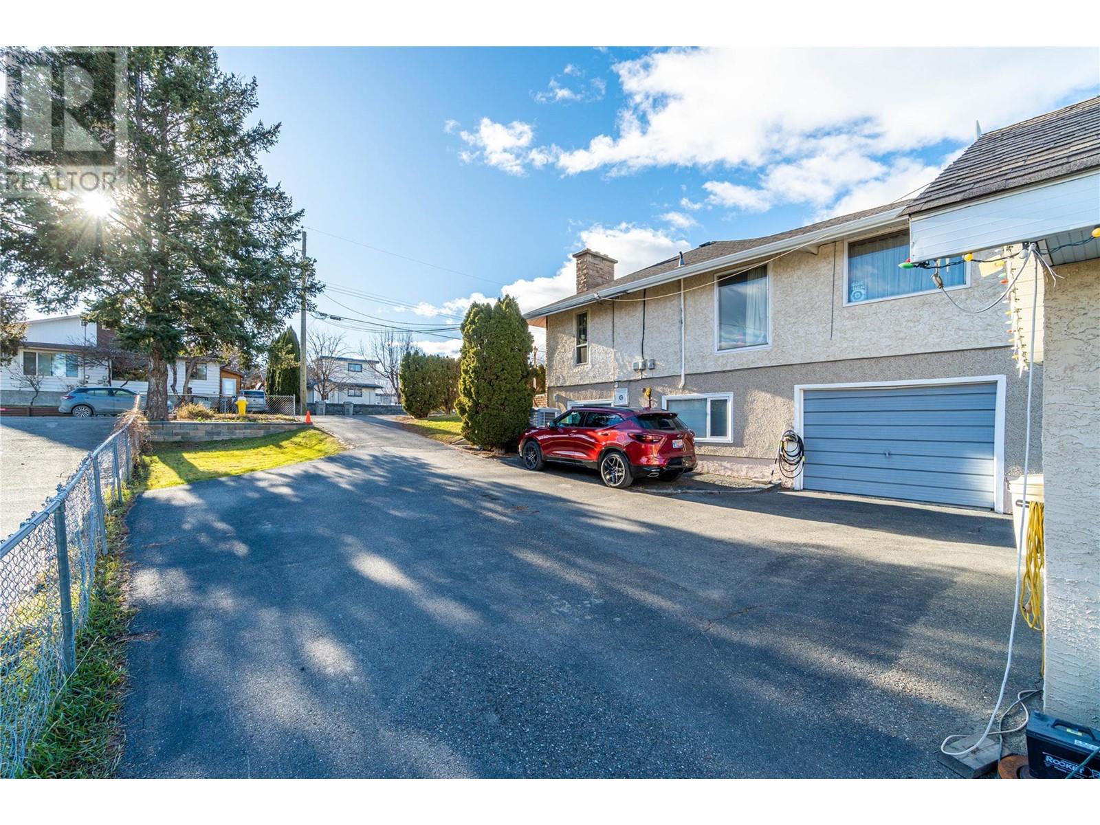 267 Walnut Avenue, Kamloops, British Columbia  V2B 1K4 - Photo 3 - 10334317