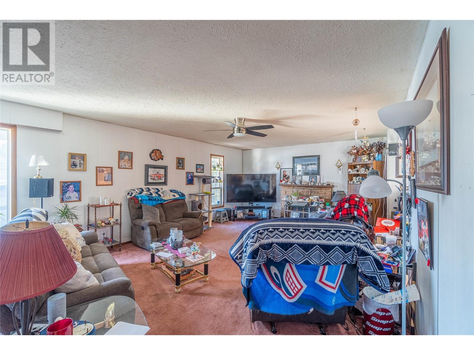 Property at 267 Walnut Avenue image 5