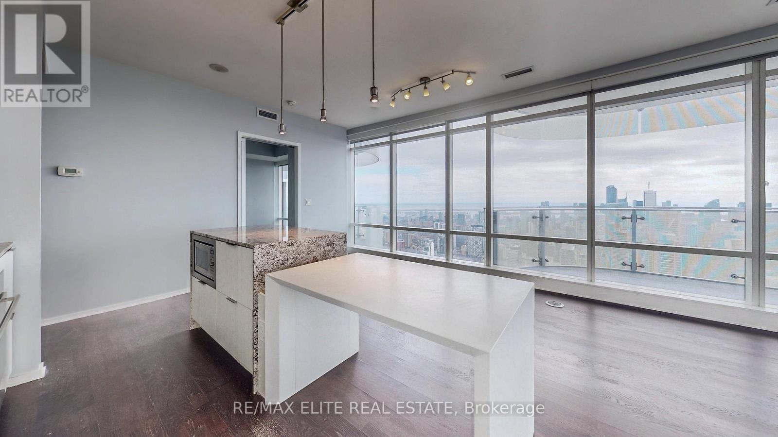 5606 - 1 Bloor Street E, Toronto, Ontario  M4W 0A8 - Photo 14 - C12149108