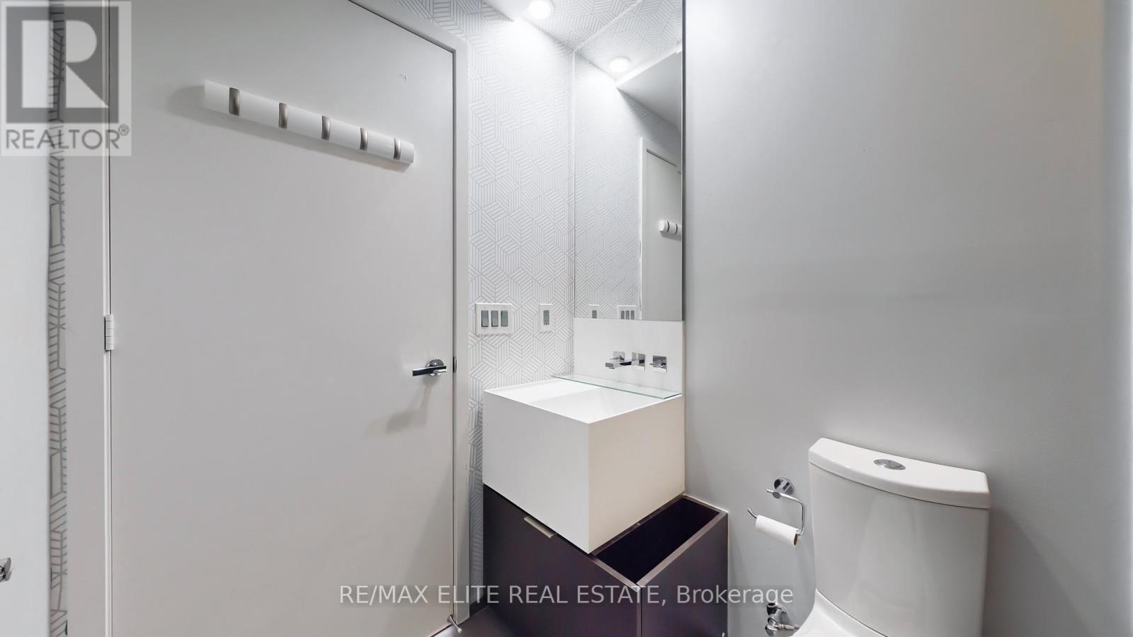 5606 - 1 Bloor Street E, Toronto, Ontario  M4W 0A8 - Photo 28 - C12149108