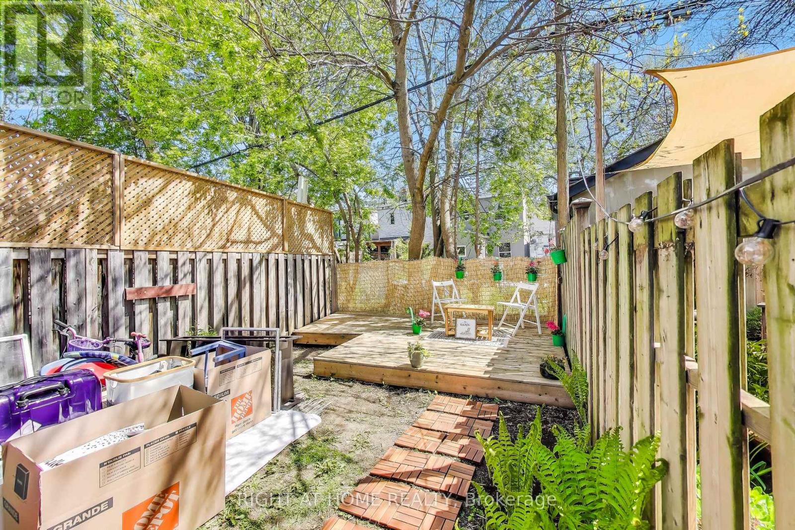 37 Craven Road, Toronto, Ontario  M4L 2Z4 - Photo 21 - E12149121
