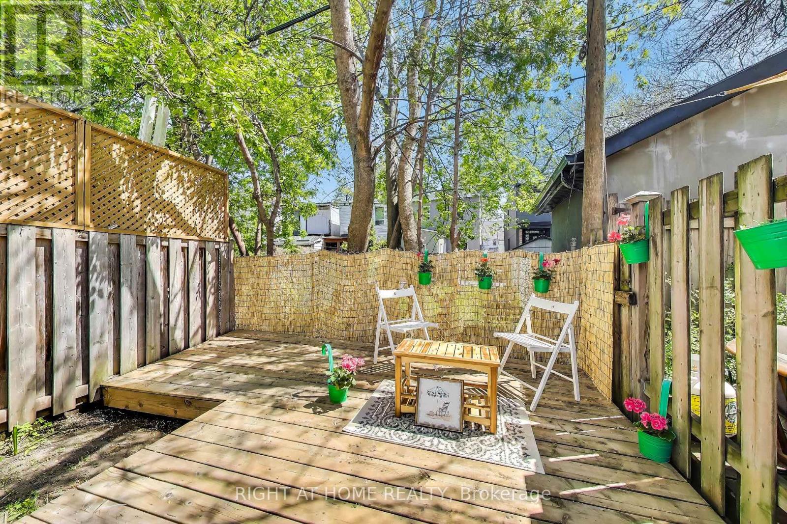 37 Craven Road, Toronto, Ontario  M4L 2Z4 - Photo 23 - E12149121