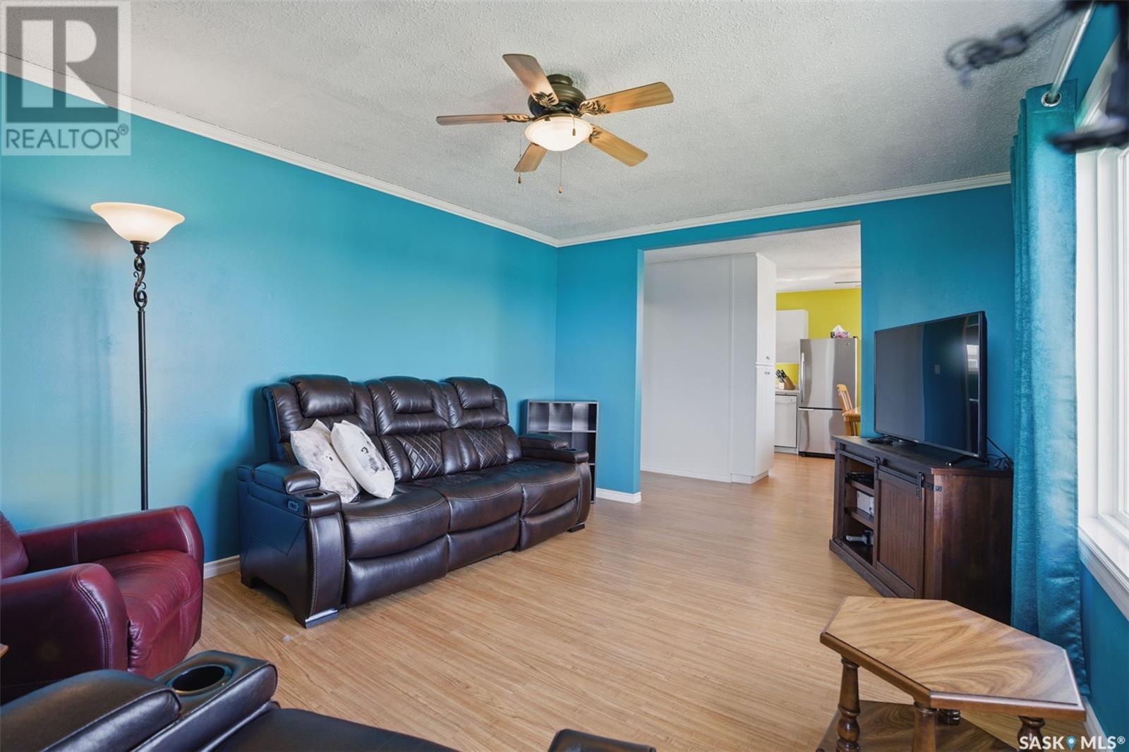 Property at 98 Lakeview AVENUE image 5