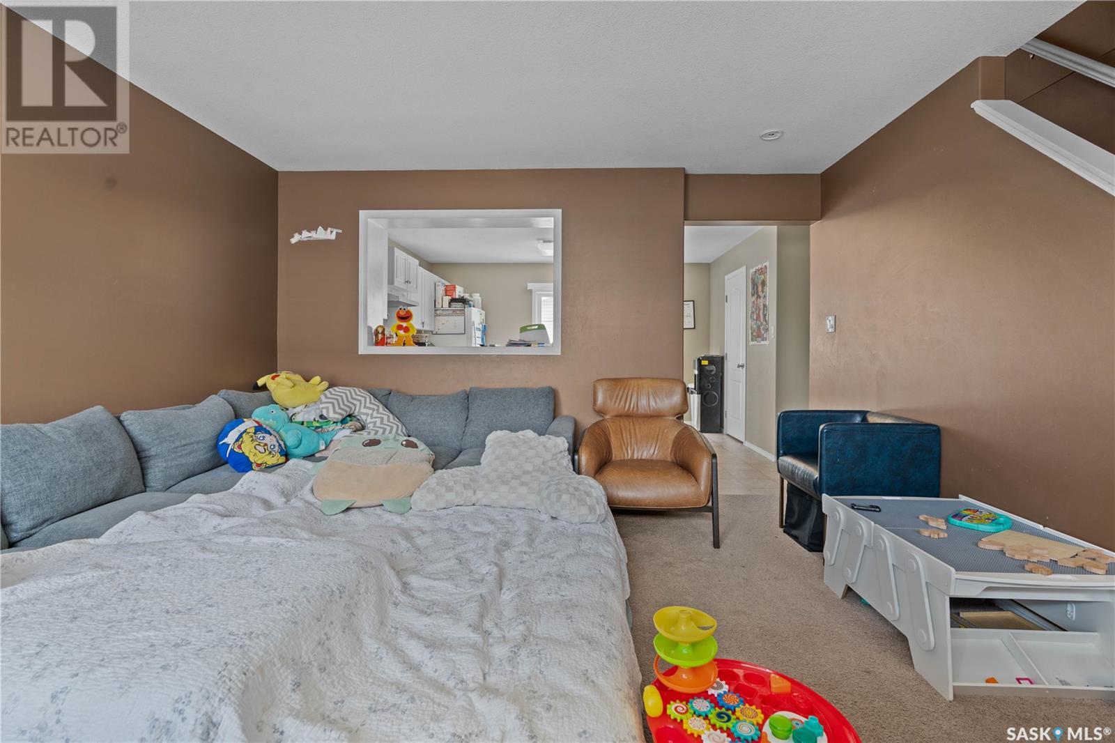 2804 Cranbourn Crescent, Regina, Saskatchewan  S4V 3C1 - Photo 5 - SK005890