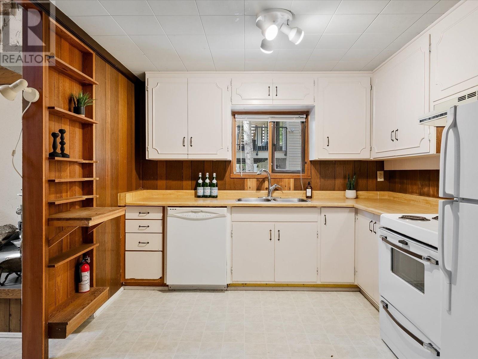 Property at 8308 NEEDLES DRIVE image 3