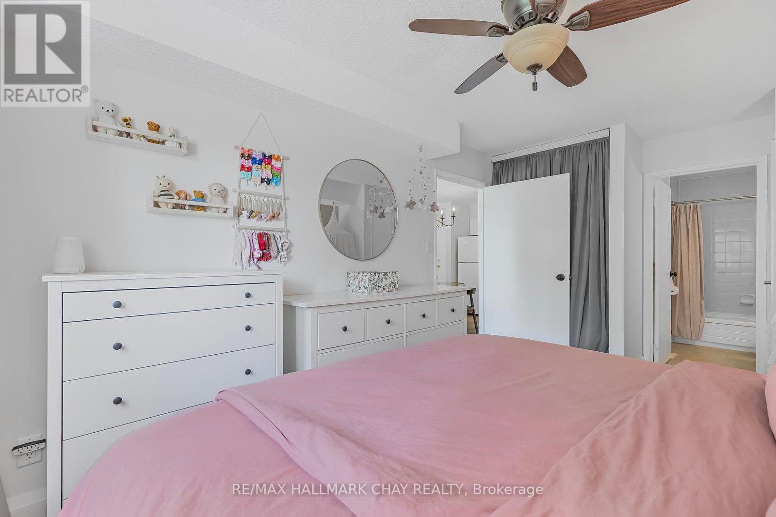 209 - 126 Bell Farm Road, Barrie, Ontario  L4M 6J3 - Photo 14 - S12149103