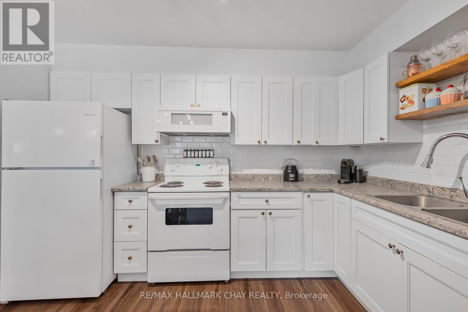 209 - 126 Bell Farm Road, Barrie, Ontario  L4M 6J3 - Photo 8 - S12149103