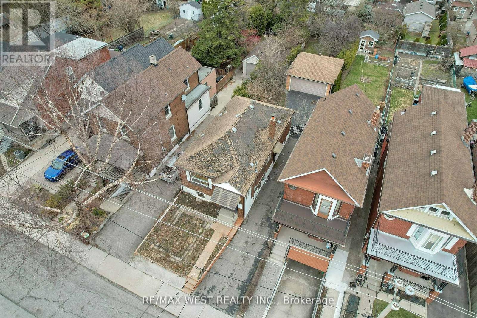 661 Beresford Avenue, Toronto (Runnymede-Bloor West Village), Ontario  M6S 3C4 - Photo 19 - W12149118