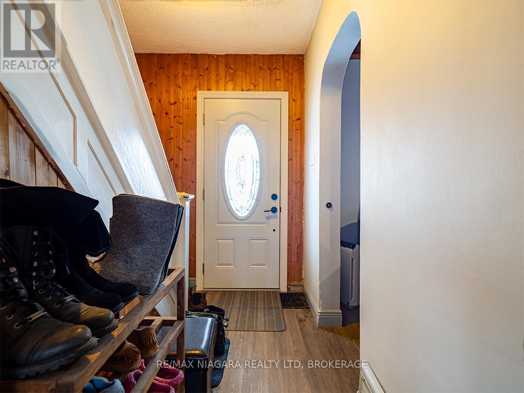 Property at 34 HUMBOLDT PARKWAY image 5