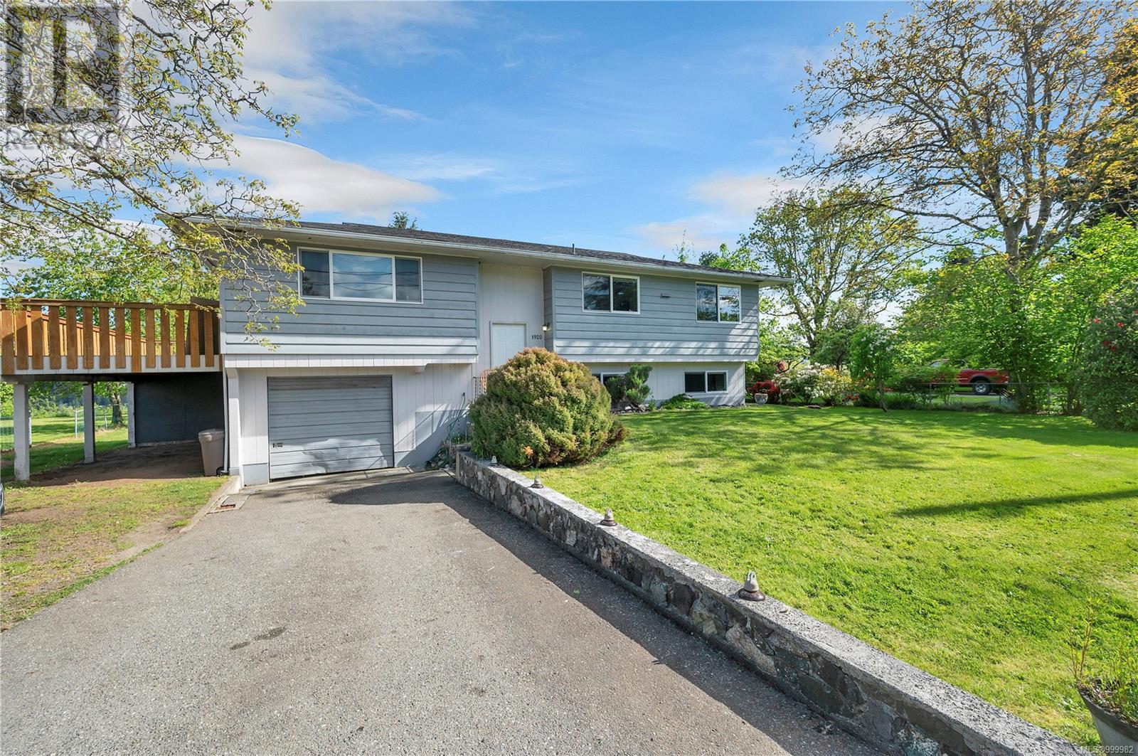 1920 Treelane Rd, Campbell River, British Columbia