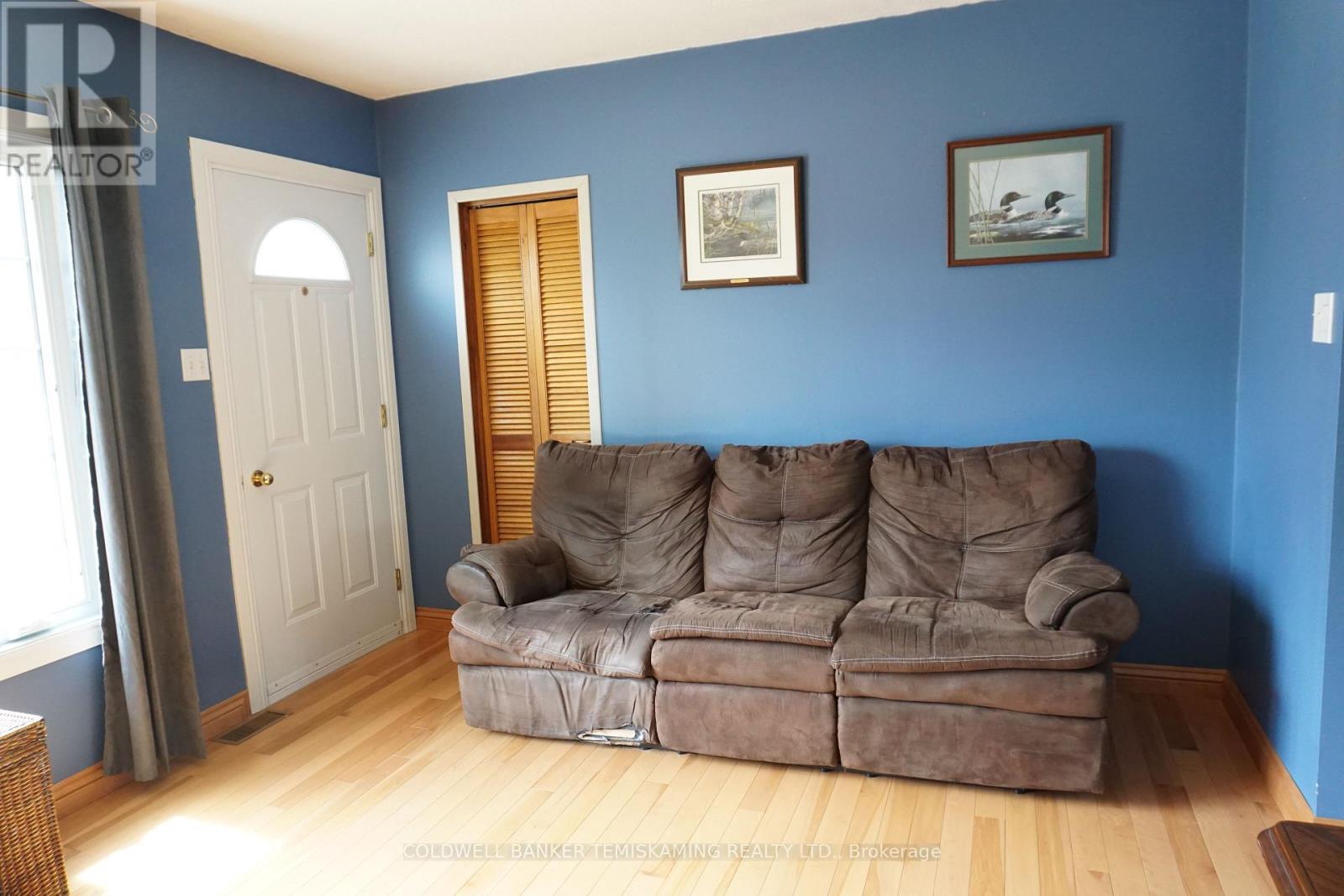 39 Third Street E, James, Ontario  P0J 1G0 - Photo 15 - T12149157