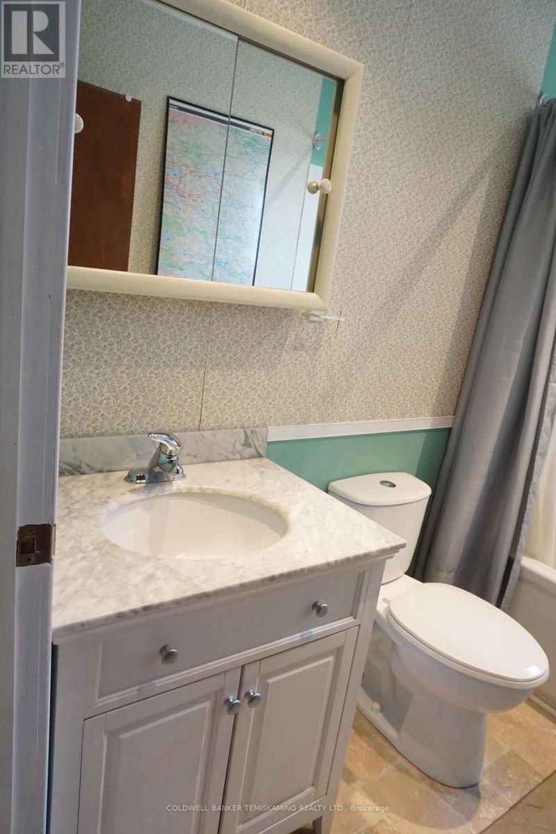 39 Third Street E, James, Ontario  P0J 1G0 - Photo 21 - T12149157