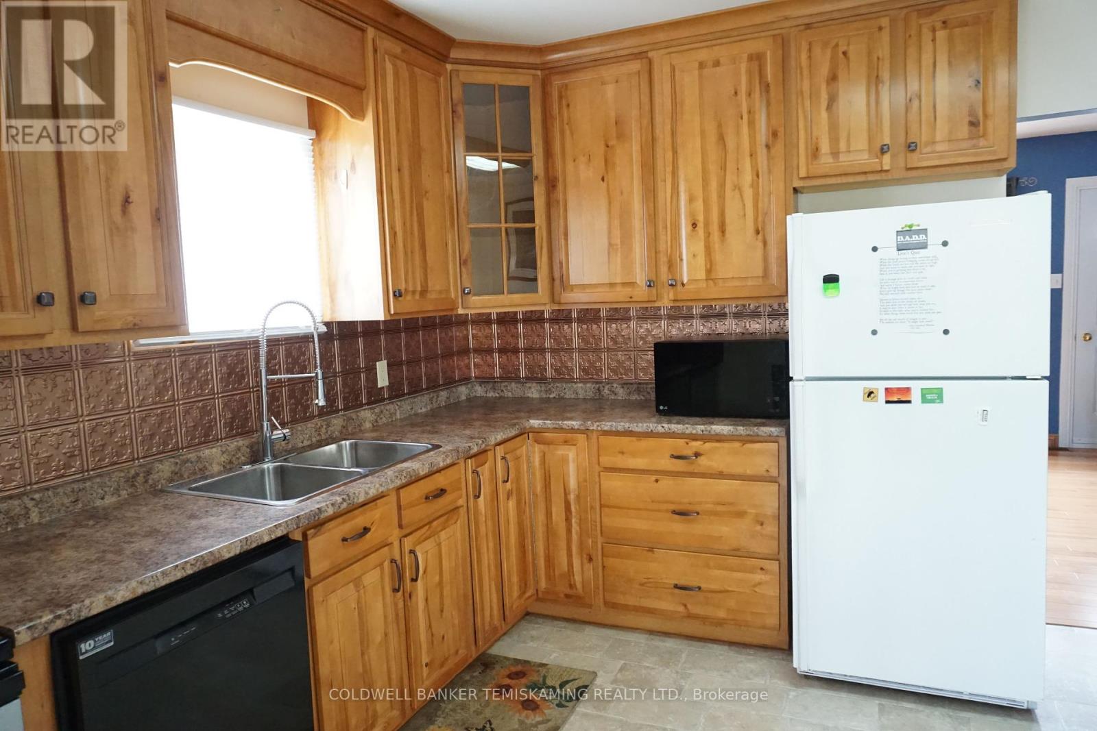 39 Third Street E, James, Ontario  P0J 1G0 - Photo 9 - T12149157