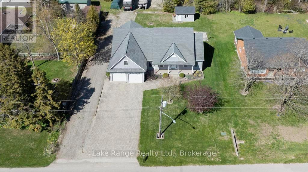 540 Attawandaron Road, Huron-Kinloss, Ontario  N2Z 2X3 - Photo 2 - X12116708