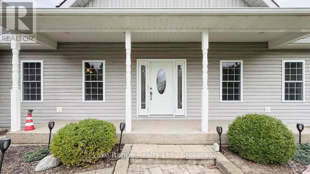 540 Attawandaron Road, Huron-Kinloss, Ontario  N2Z 2X3 - Photo 5 - X12116708