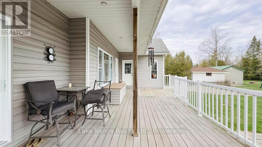 540 Attawandaron Road, Huron-Kinloss, Ontario  N2Z 2X3 - Photo 29 - X12116708