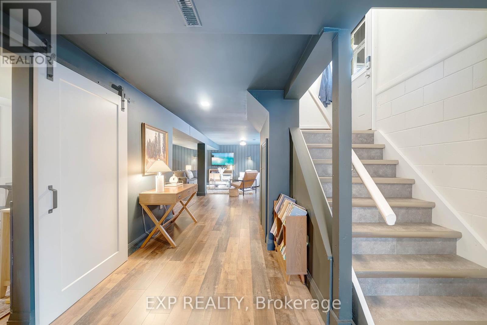 4652 Queensway Gardens, Niagara Falls, Ontario  L2E 6R3 - Photo 24 - X12149150