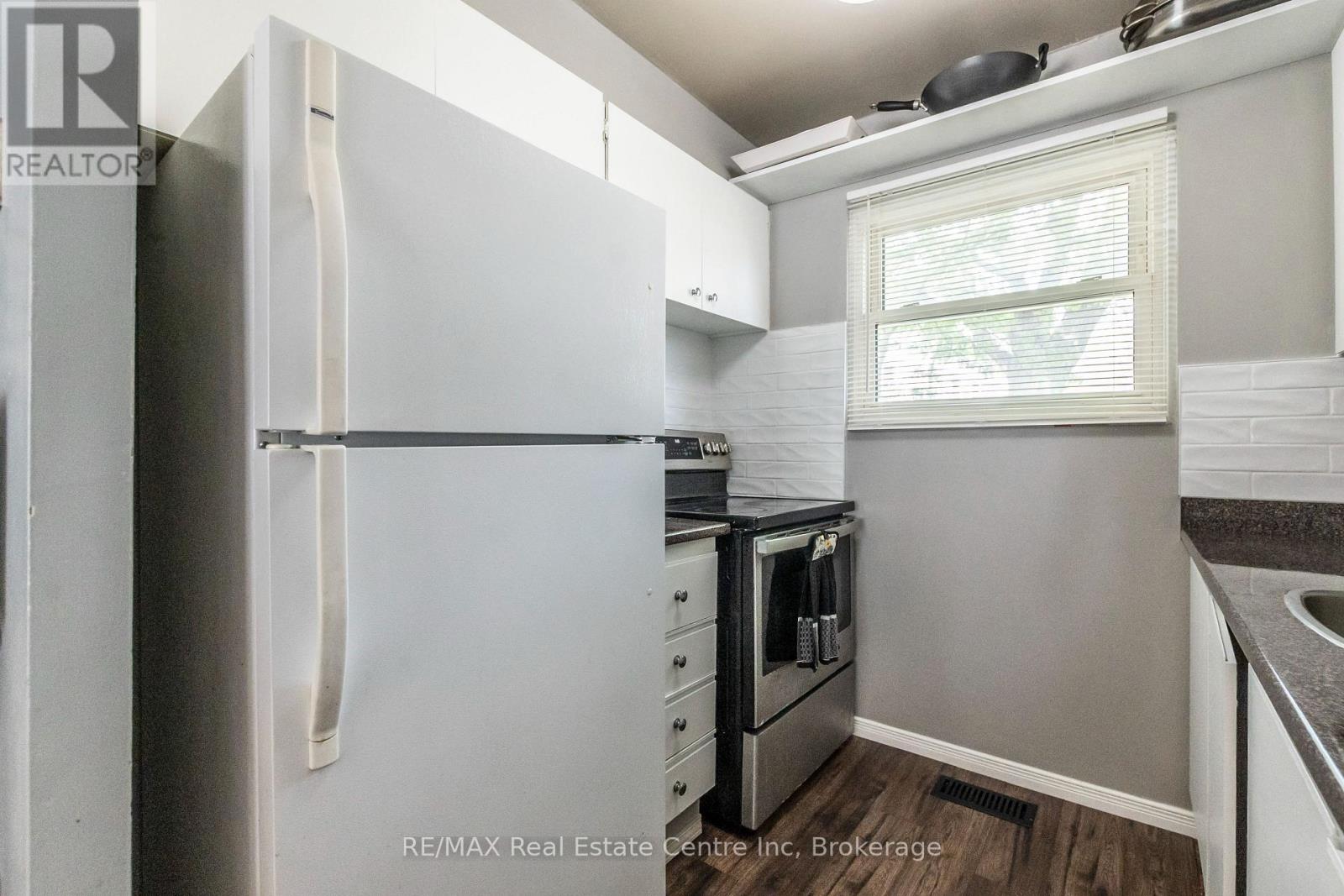9 - 440 Pioneer Drive, Kitchener, Ontario  N2P 1H6 - Photo 8 - X12149152