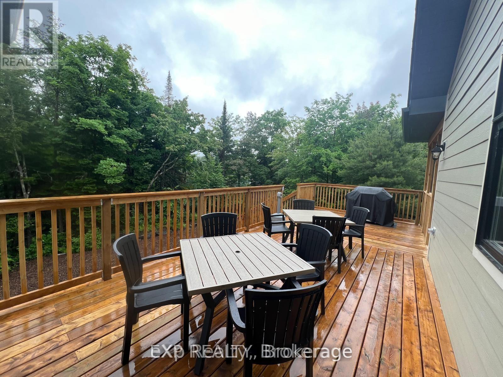 1017 Ridgeline Drive, Lake Of Bays, Ontario  P1J 2J6 - Photo 37 - X12148797