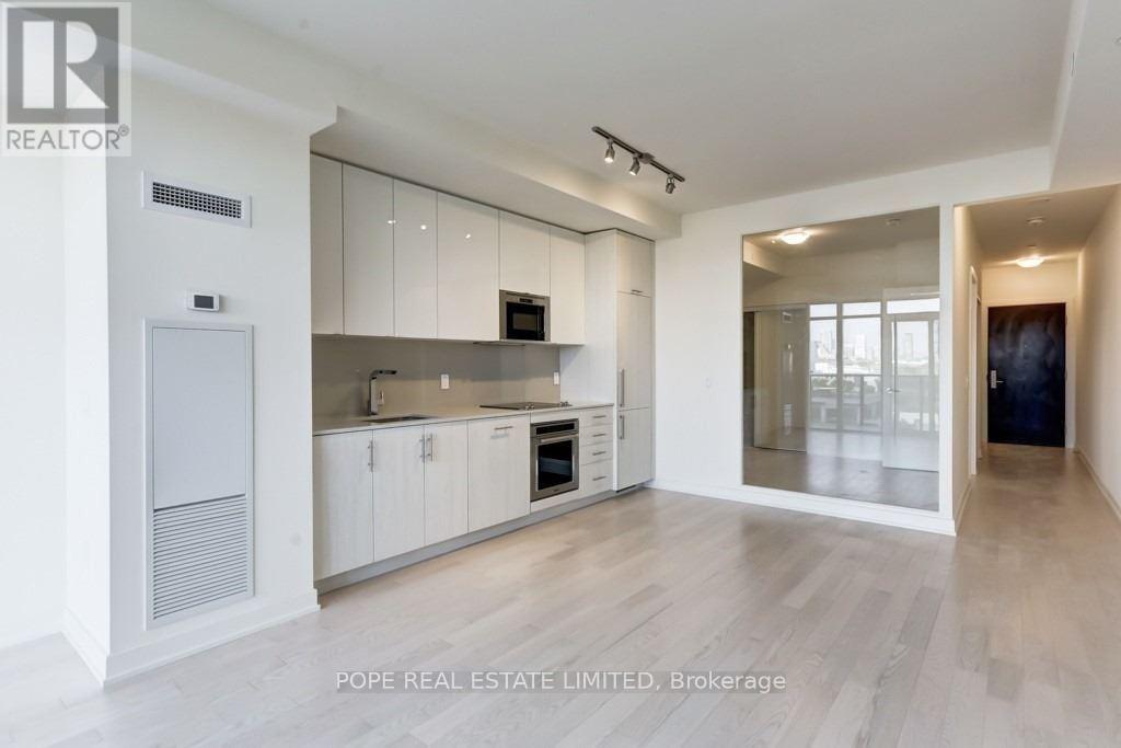 1108 - 330 Richmond Street W, Toronto, Ontario  M5V 1X2 - Photo 4 - C12149177