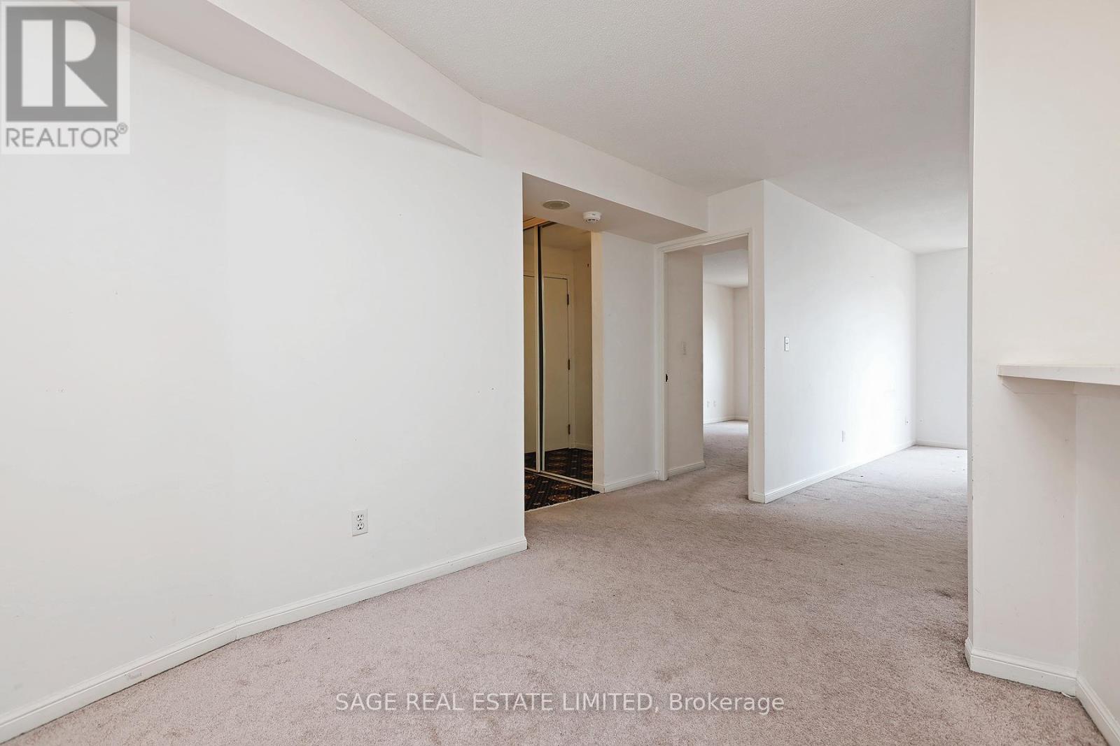 1716 - 7 Carlton Street, Toronto, Ontario  M5B 2M3 - Photo 8 - C12149180