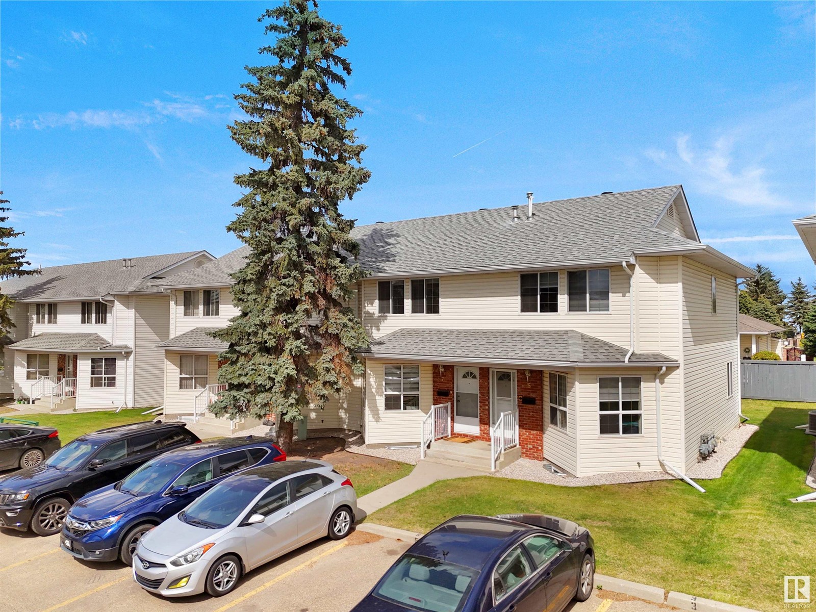 Property at #5 1033 YOUVILLE DR W NW image 2