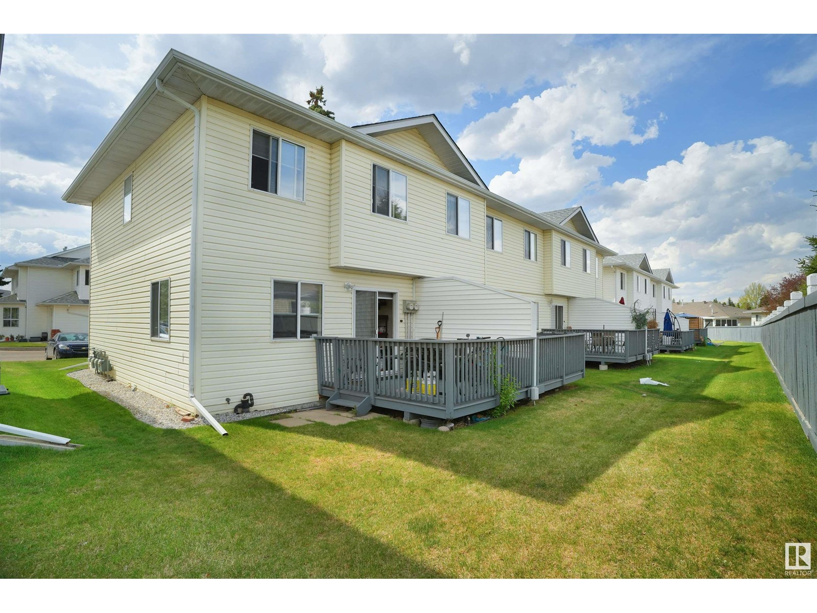 Property at #5 1033 YOUVILLE DR W NW image 3