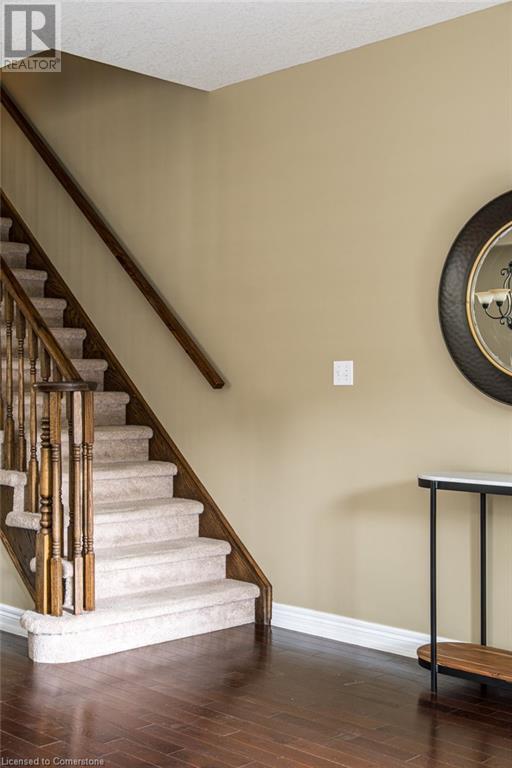 15 Goldenview Court, Waterdown, Ontario  L8B 0L2 - Photo 23 - 40728622